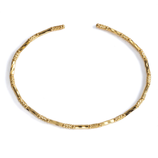 K18 18金 エスニックカット バングル